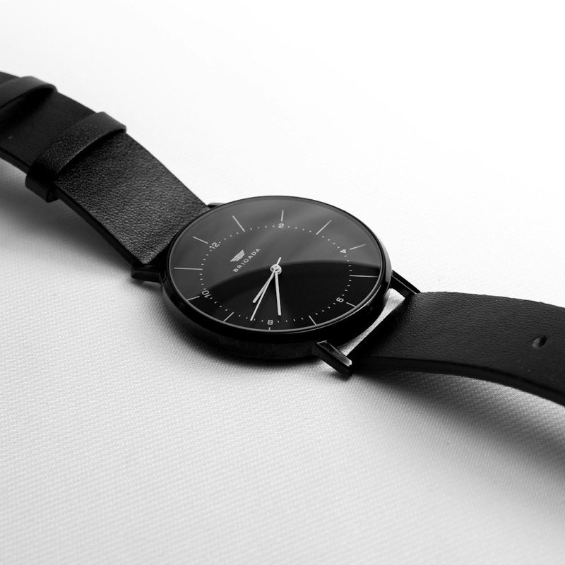 Noir Minimalist Watch